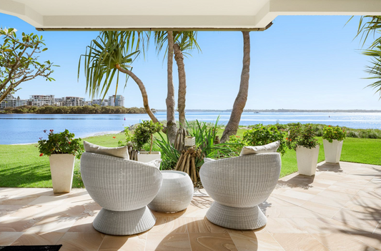 Hollywell Waterfront Mansion