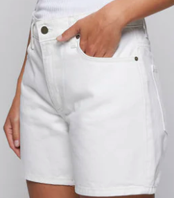 Quinn Short Cream