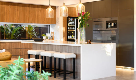 Bungalow Interiors Hope Island, Gold Coast ktichen and bar styling