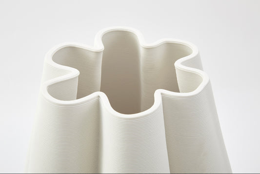 La Mer Vase Ivory