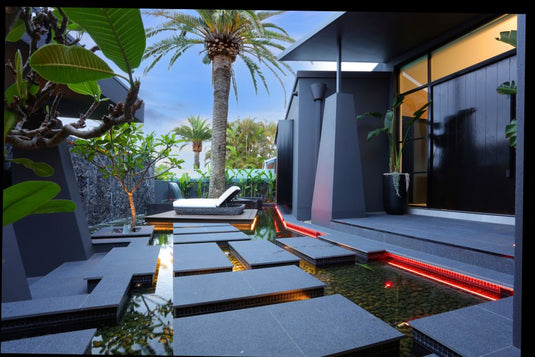 Bungalow Interiors Design & Home Styling Sovereign Island, Gold Coast - entrance with fountain feature