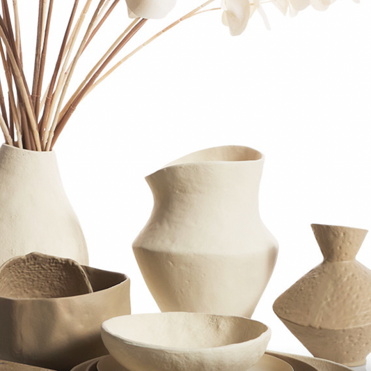 Tav Vases