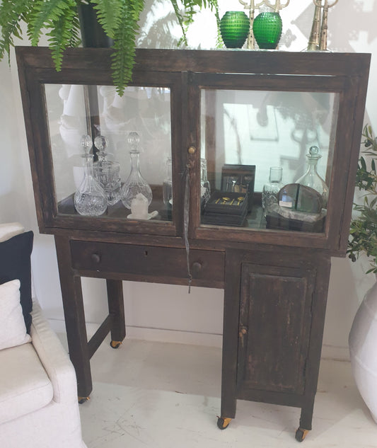 Vintage Display Cabinet 110w  x 1405h