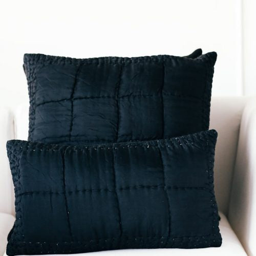 Omari 100% Silk Black 55 x 55